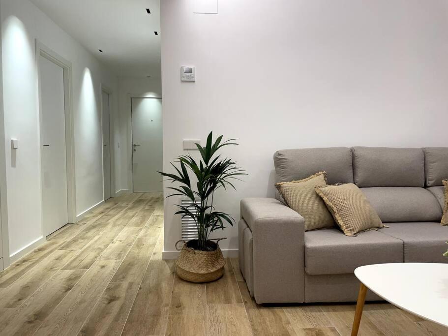 Apartamento Nuevo Centrico Frente Al Mar En パラモス エクステリア 写真